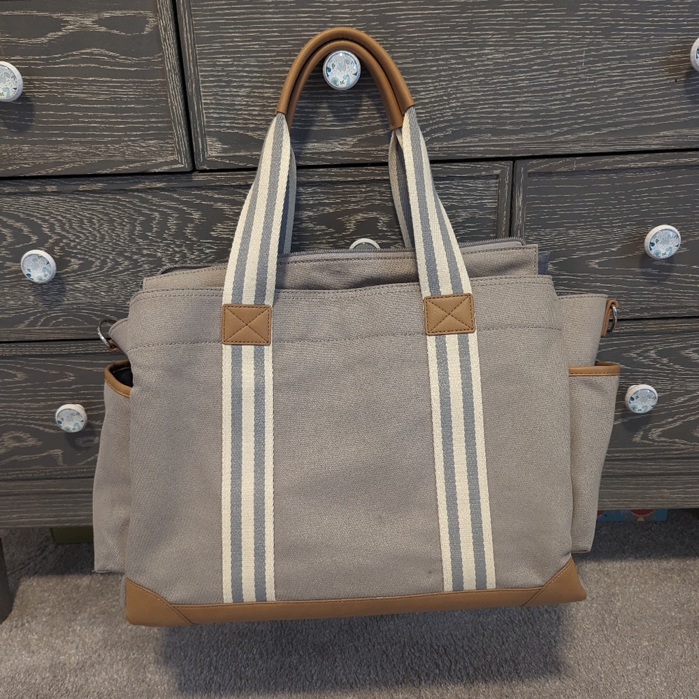 Pottery Barn kids- Classic- Diaper Bag- Grey - Picture 2 of 7